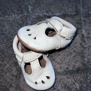 Freshly Picked size 2 moccs